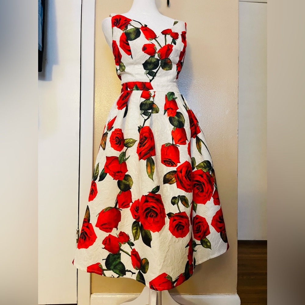 CHI CHI DRESS